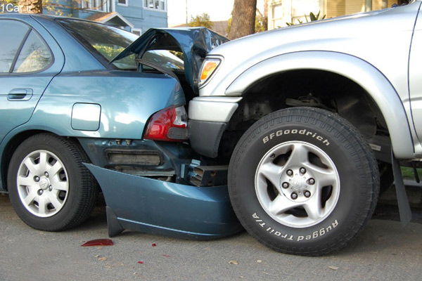 قوانین مهم برای تعیین مقصر در تصادفات رانندگی 