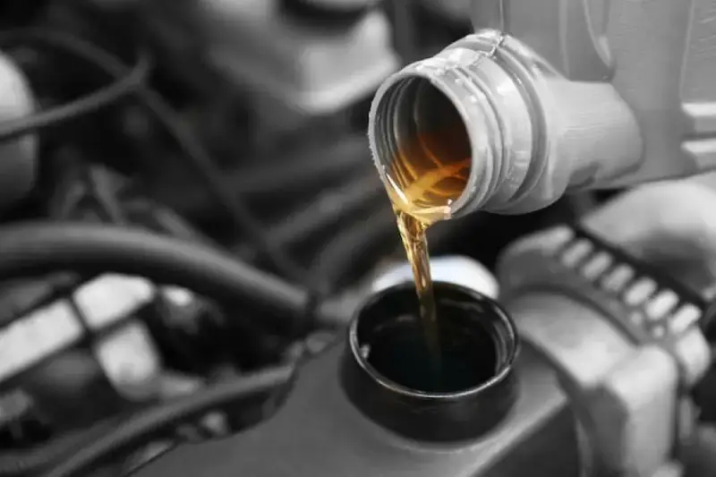 دلایل مکانیکی مانند خرابی یاتاقان، تایم موتور، روغن بی کیفیت